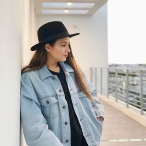 Meet your Posher, Kelly